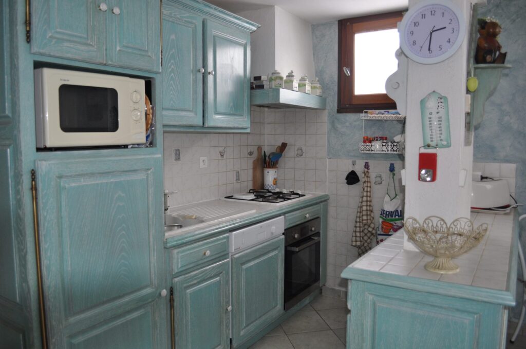 Appartement 6 places, chalet n° 67 — la cuisine — Arette La Pierre Saint Martin